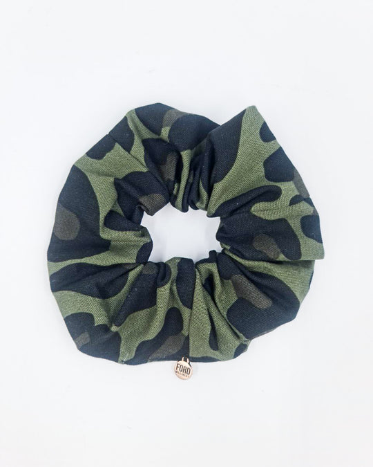 SCRUNCHIE (camo cheetah)
