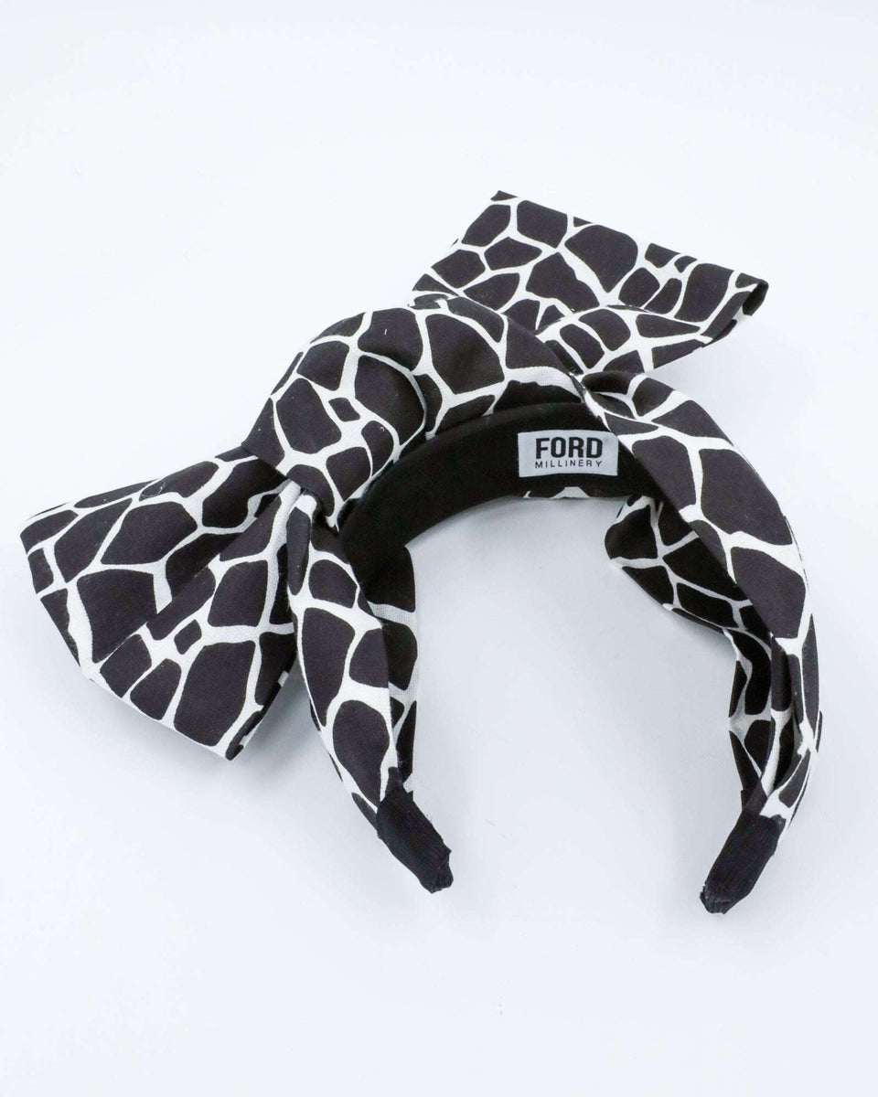 paloma-giraffe-print-fascinator-for-spring-racing-carnival-ford