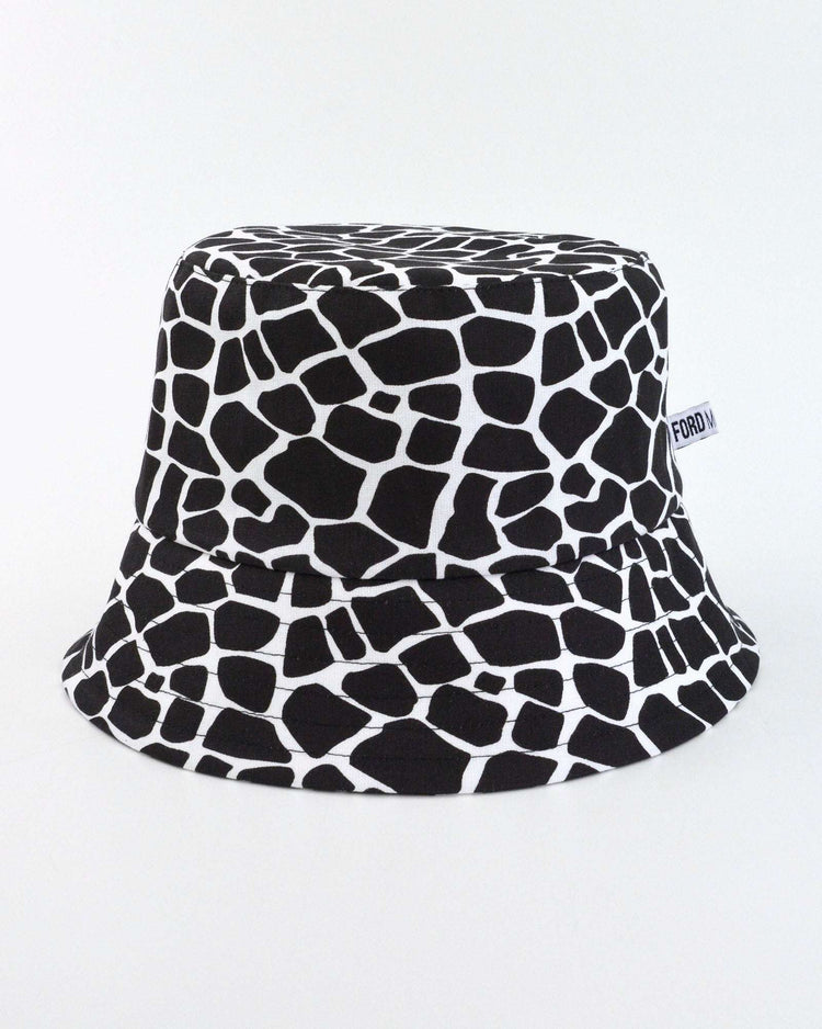 BILLY (giraffe) - FORD MILLINERY