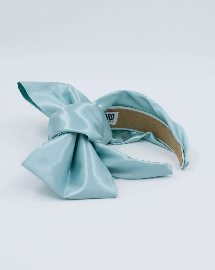 PALOMA satin (icy blue)