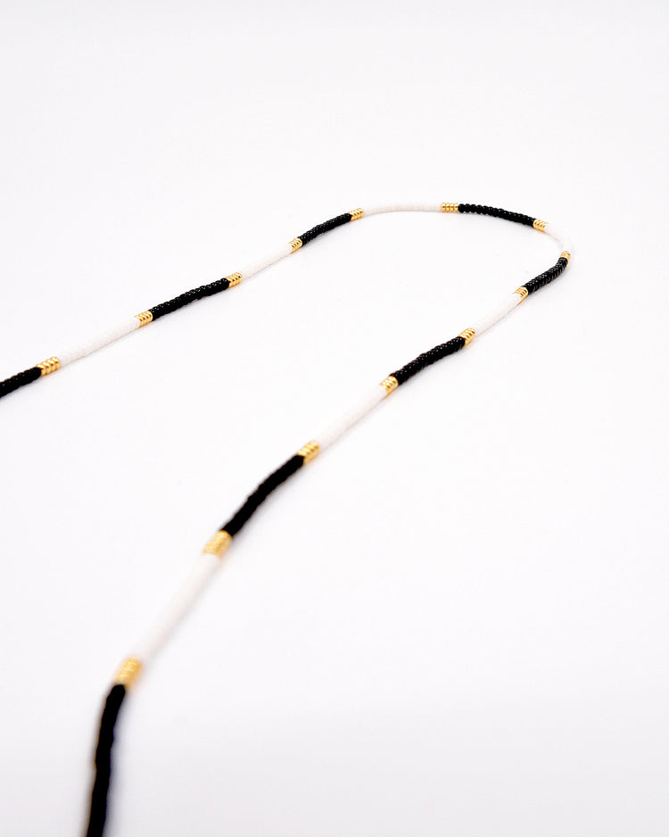 CARMEN Chain For Face Mask/Glasses (black/white)