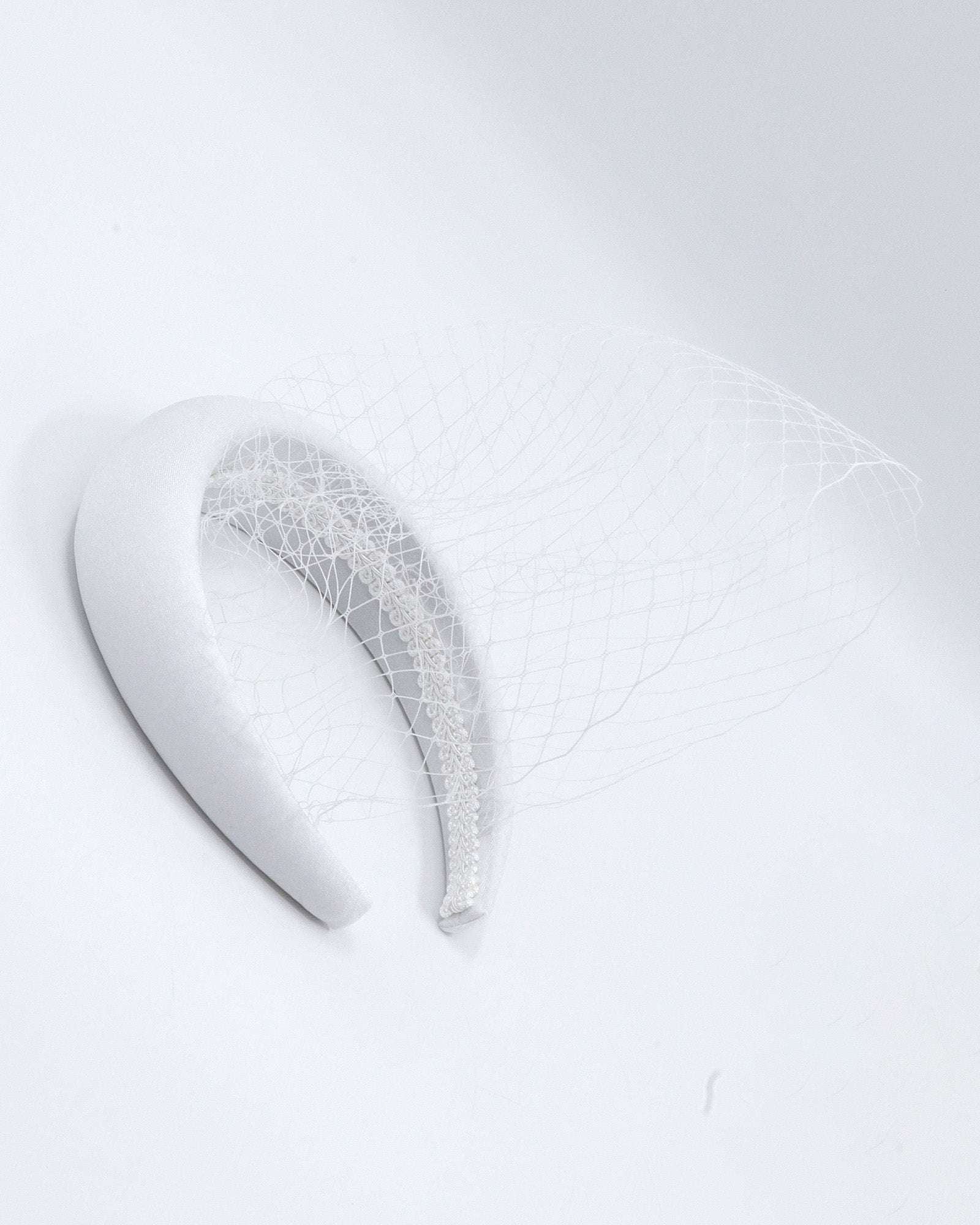 BLACK WIDOW (white) - FORD MILLINERY