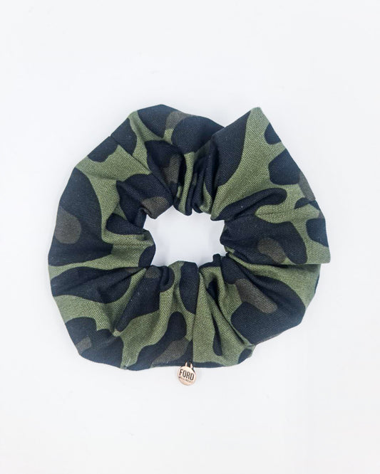 SCRUNCHIE (camo cheetah)