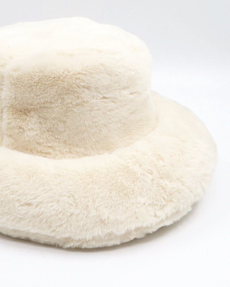 ROSI Faux-fur Bucket Hat (cream)