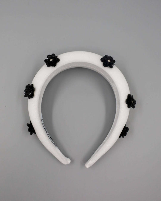 LOTTIE (white w/ black)