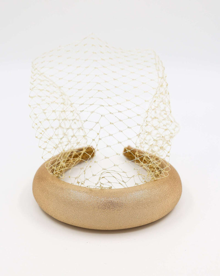 BLACK WIDOW (light gold)