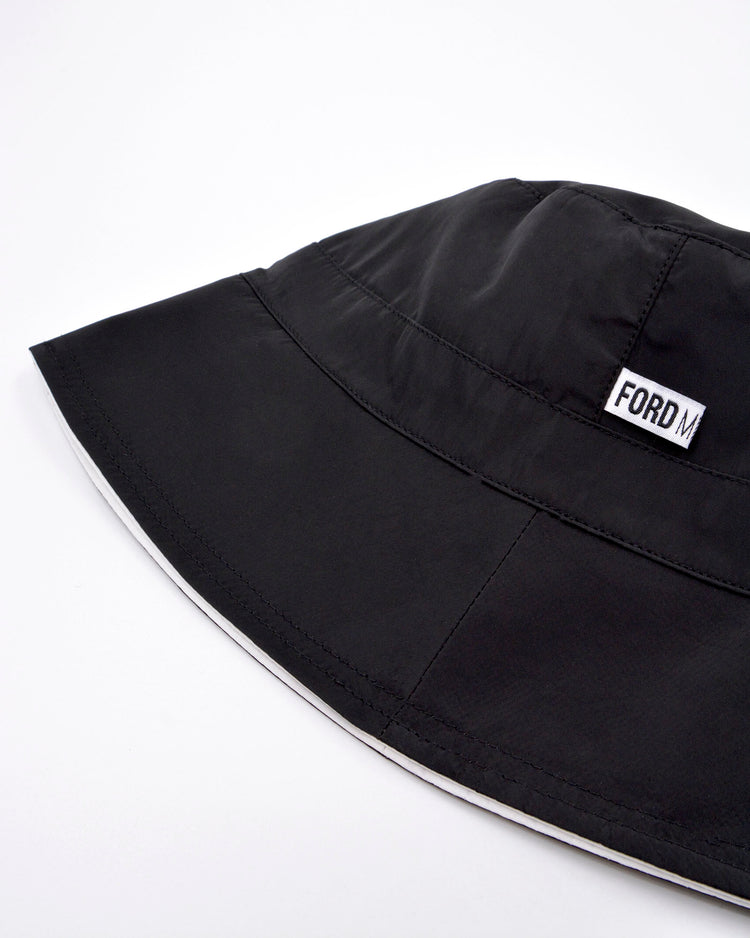 BOBBY Reversible Unisex Bucket Hat (black/white)
