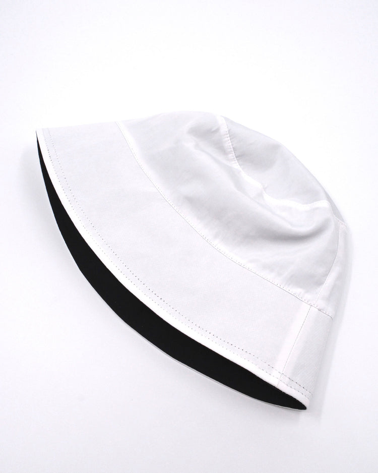 BOBBY Reversible Unisex Bucket Hat (black/white)
